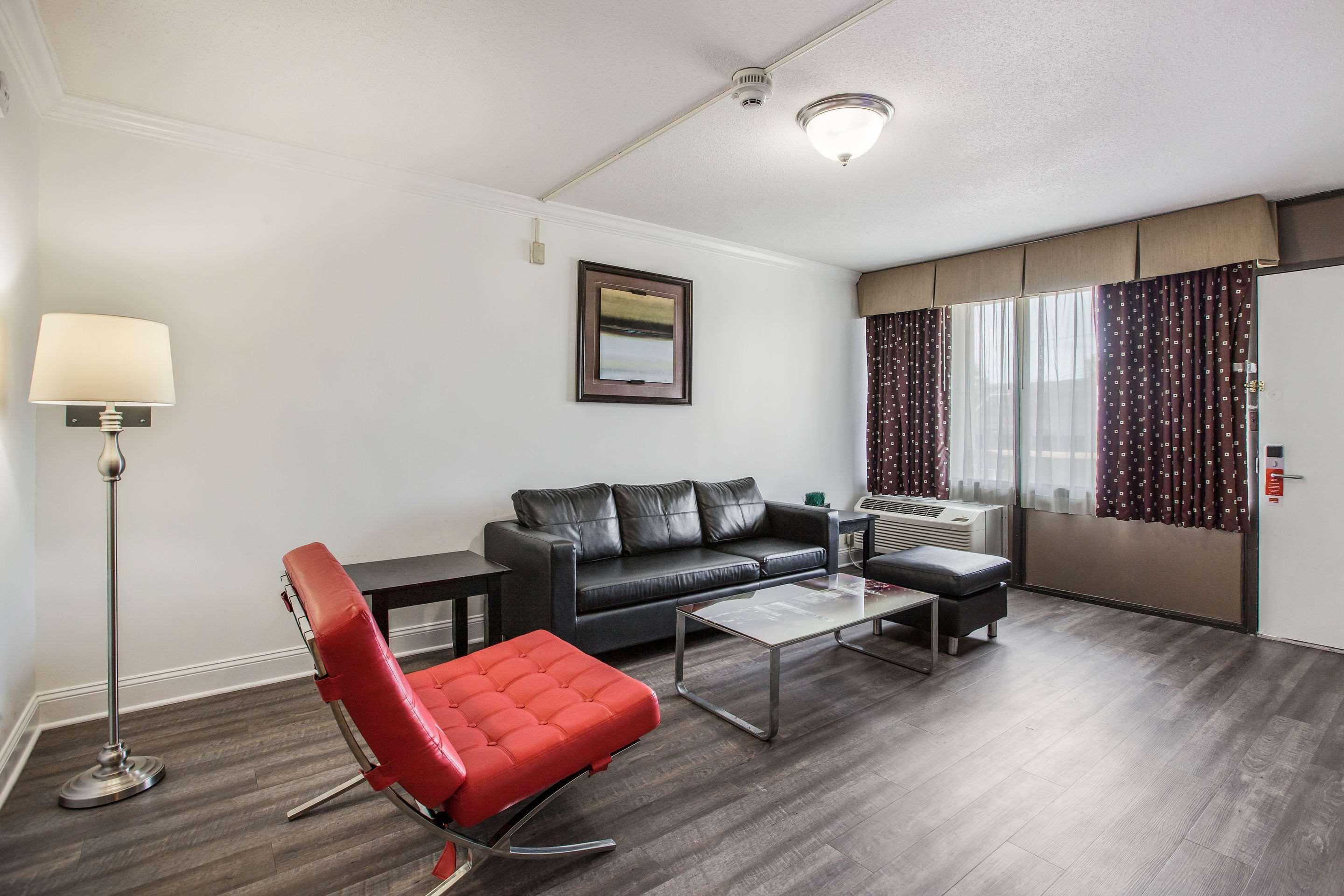 Hotel Super 8 By Wyndham Meadowlands Carlstadt Zewnętrze zdjęcie